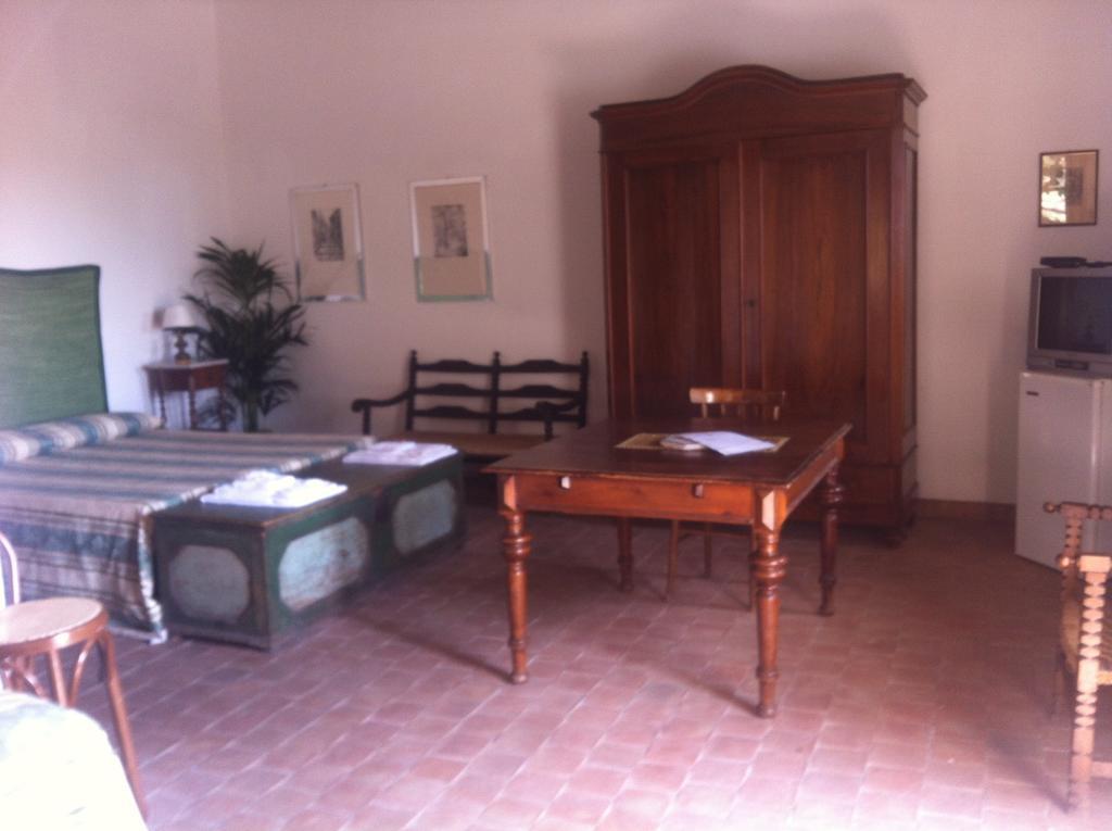 La Rocca Della Rosa Villa Zafferana Etnea Room photo