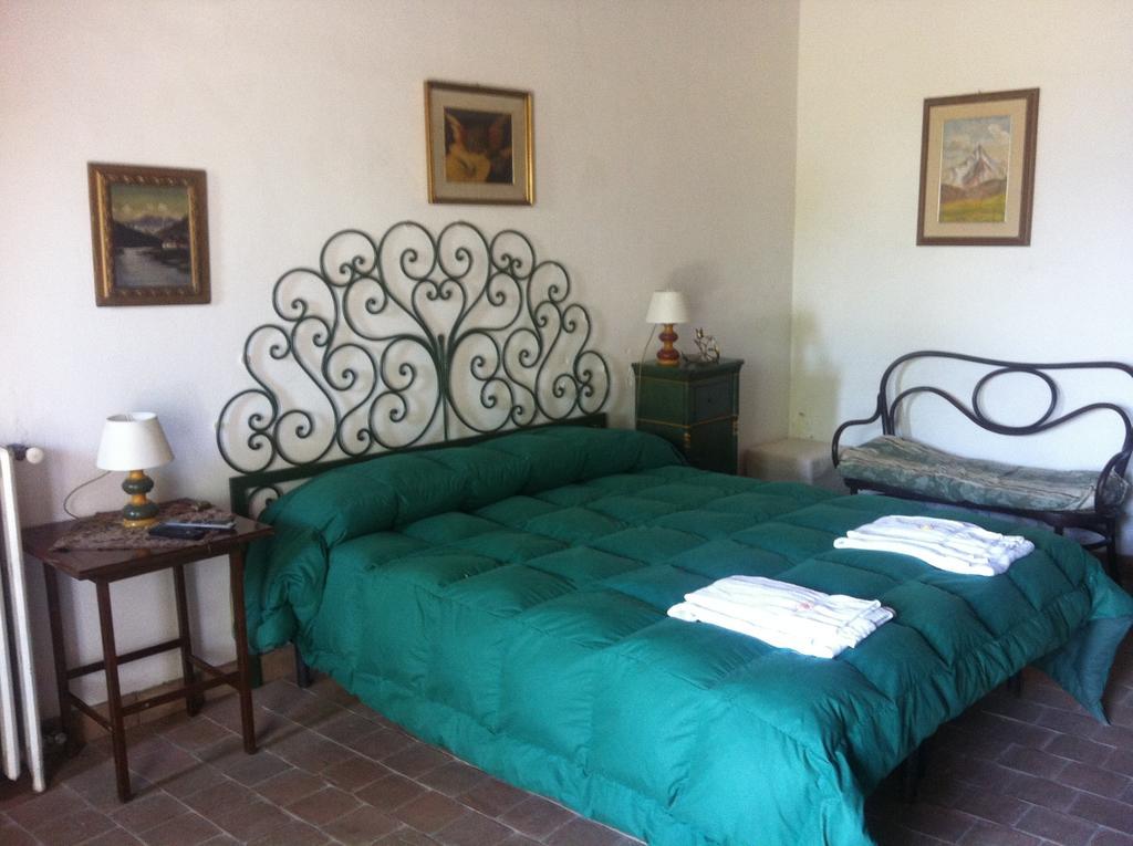 La Rocca Della Rosa Villa Zafferana Etnea Room photo